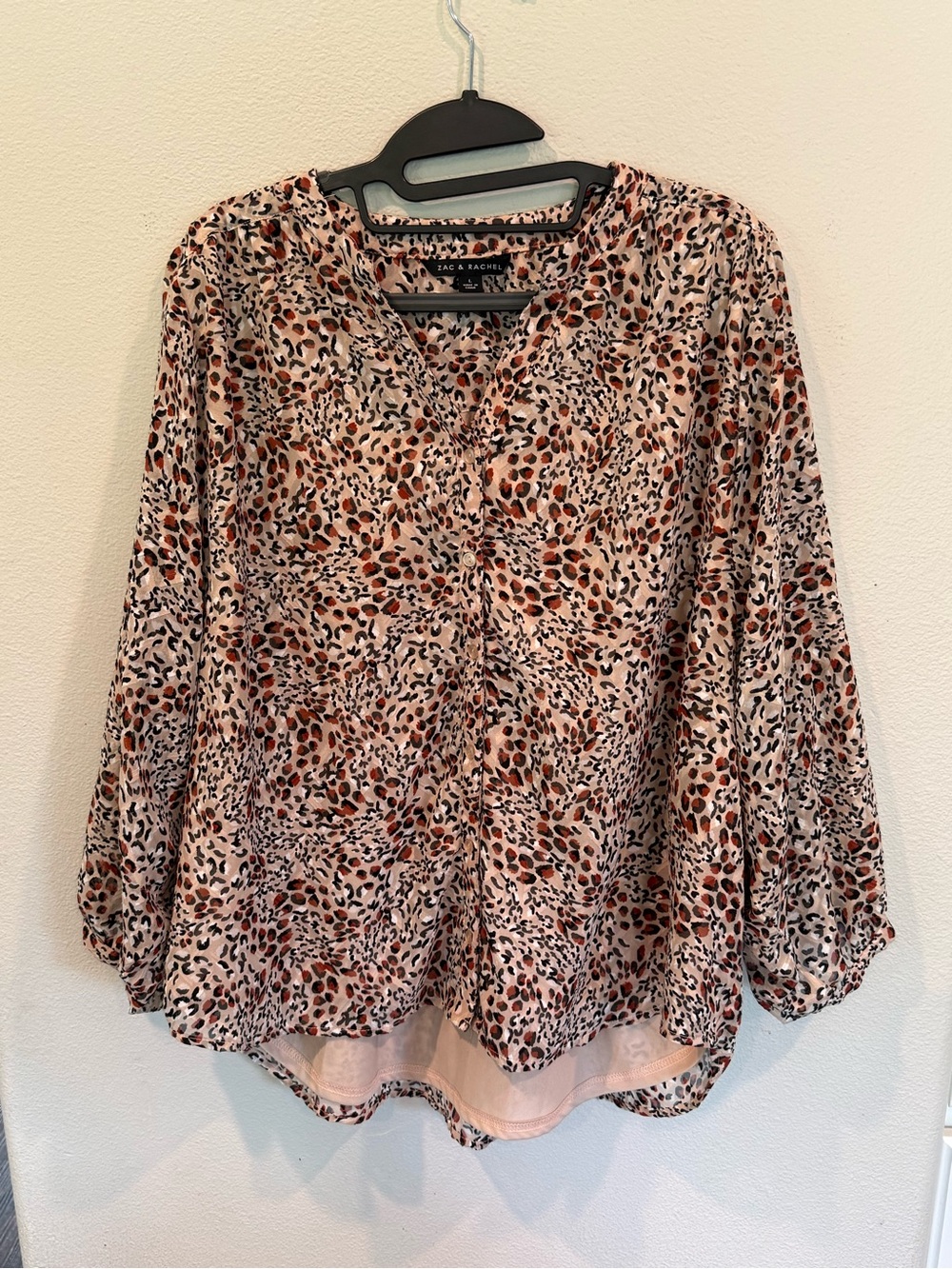 Zac & Rachel Blouse Women’s L Leopard Animal Print Button Up 3/4 Sleeve Lined
